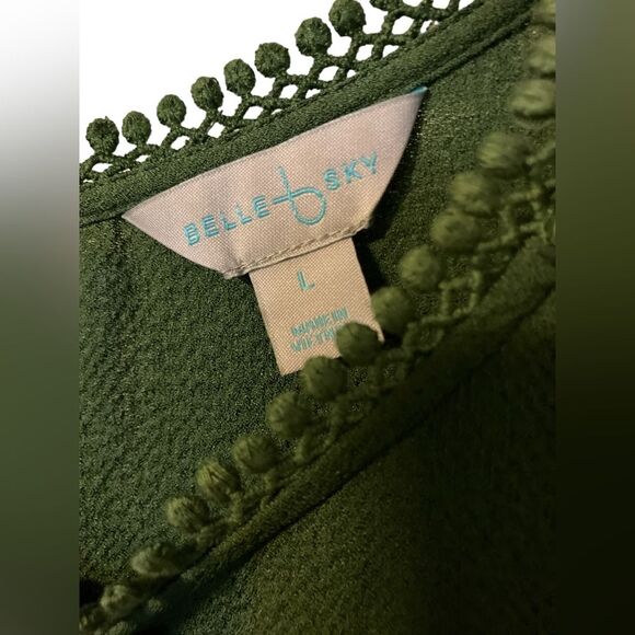 Belle Sky Flowy Blouse Size L - Picture 7 of 7